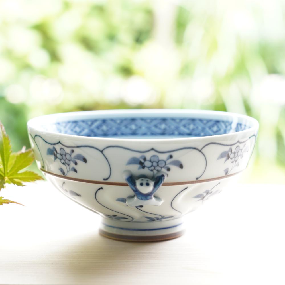 ARITA WARE "IKKANNJIN" CARVED TEA BOWL WITH WILD FLOWERS (LARGE)